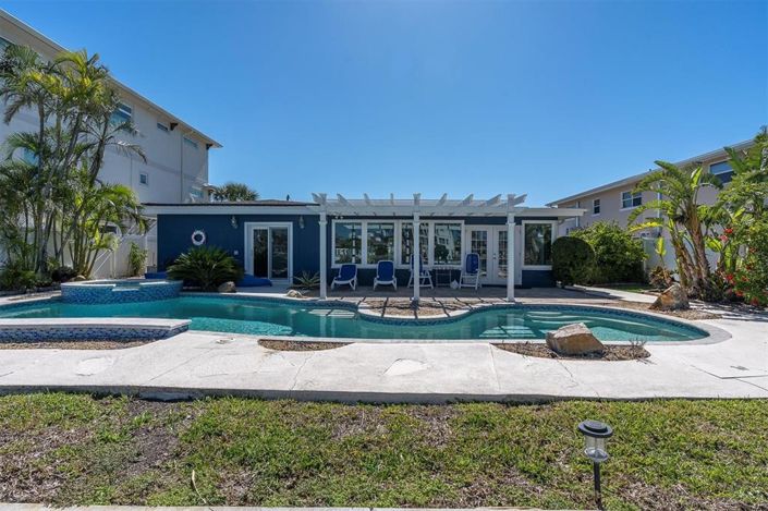 Image No.16-3 Bed Property for sale