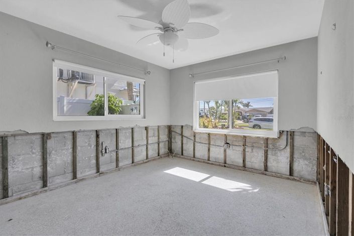 Image No.23-3 Bed Property for sale