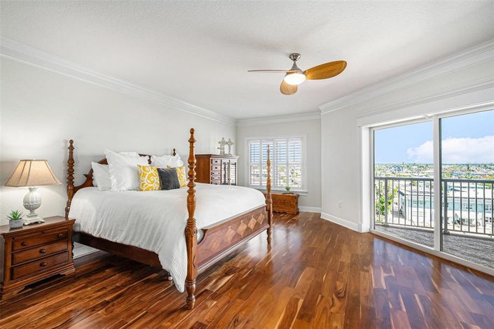 Image No.22-3 Bed Property for sale