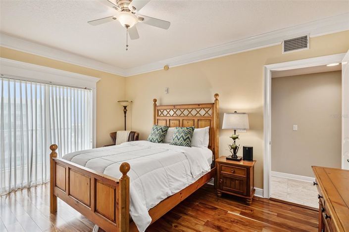 Image No.25-3 Bed Property for sale