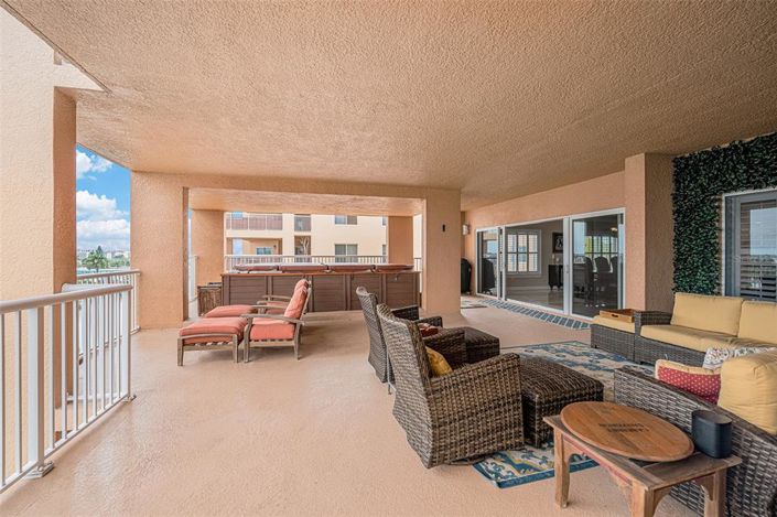 Image No.40-3 Bed Property for sale