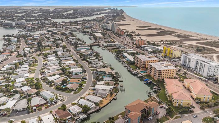 Image No.5-3 Bed Property for sale