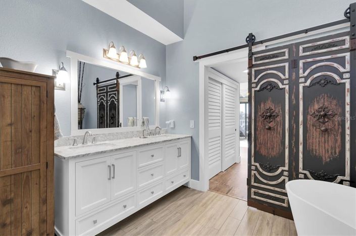 Image No.25-Maison de ville de 2 chambres à vendre à Treasure Island