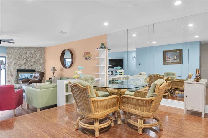 Image No.9-Maison de ville de 2 chambres à vendre à Treasure Island