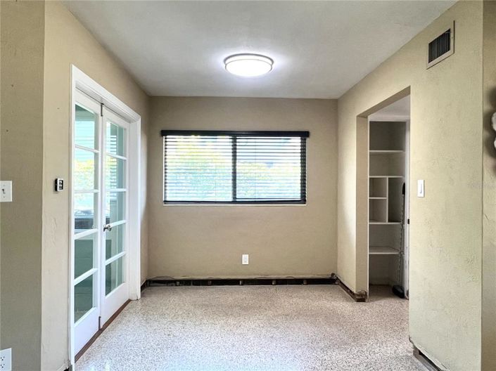 Image No.13-2 Bed Property for sale