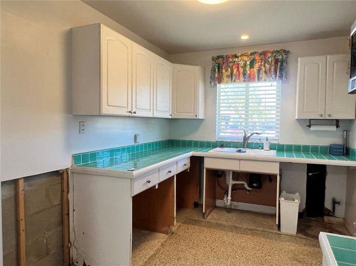 Image No.17-2 Bed Property for sale