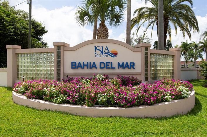 Image No.41-2 Bed Property for sale