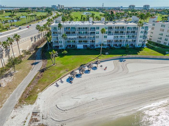 Image No.43-2 Bed Property for sale