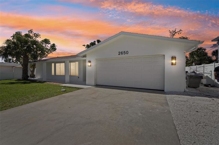 Image No.2-4 Bed Property for sale