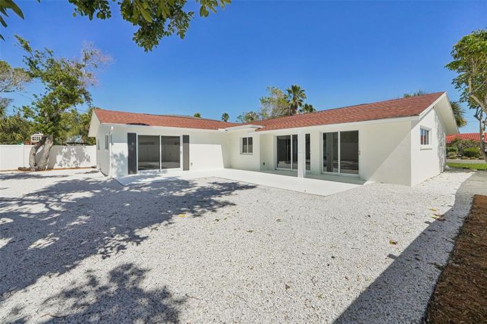 Image No.34-4 Bed Property for sale