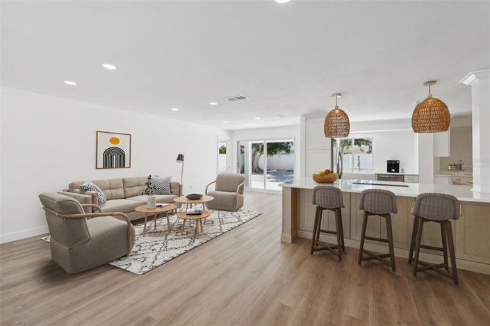 Image No.7-4 Bed Property for sale