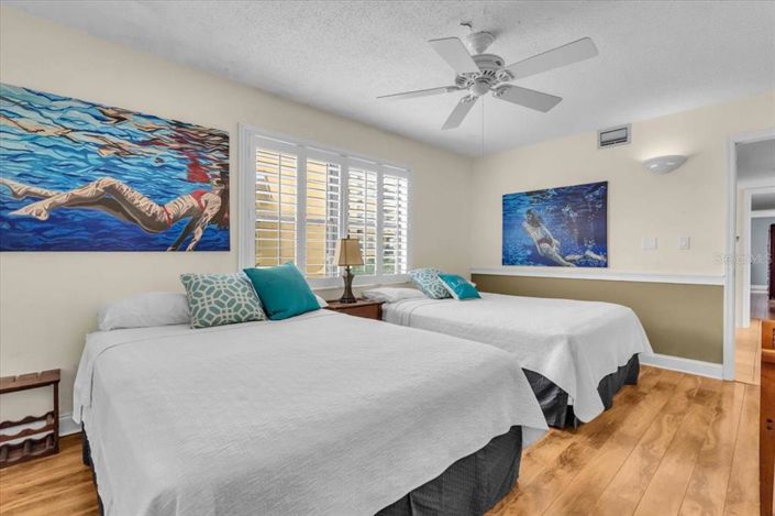 Image No.14-2 Bed Property for sale