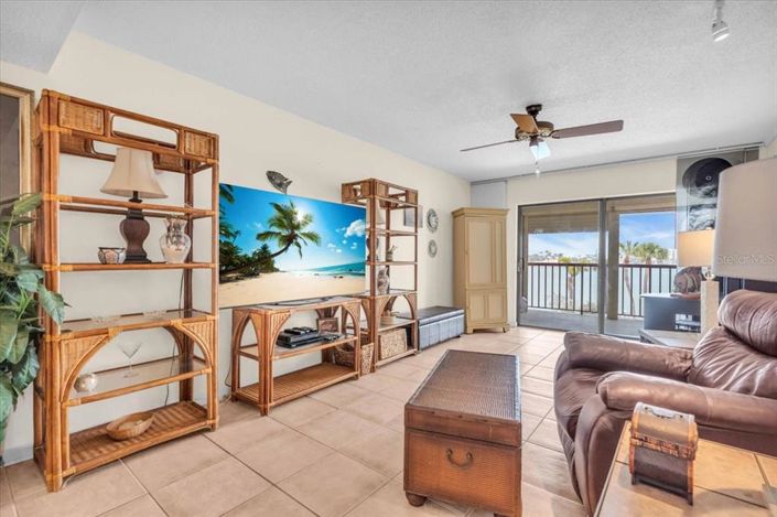 Image No.4-2 Bed Property for sale