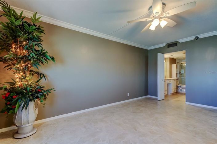 Image No.16-2 Bed Property for sale