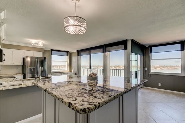 Image No.8-2 Bed Property for sale