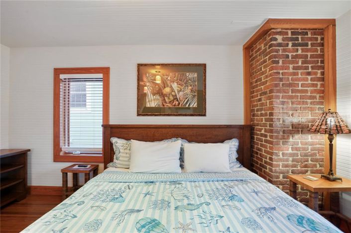 Image No.25-1 Bed Property for sale