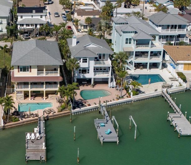 Image No.3-Propriété de 3 chambres à vendre à Treasure Island