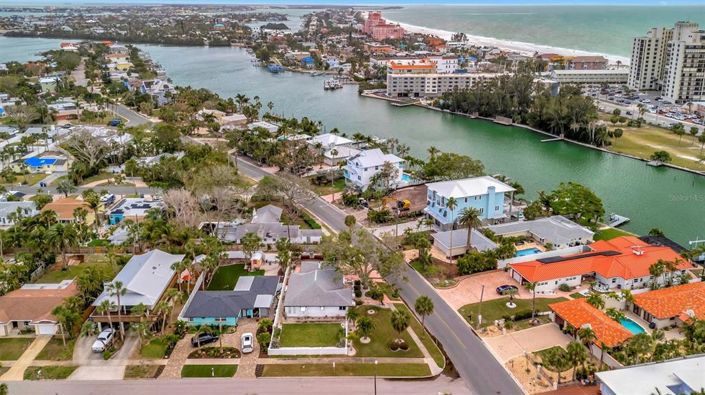 Image No.12-2 Bed Property for sale