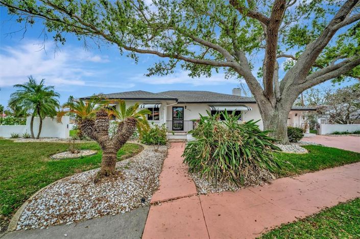 Image No.16-2 Bed Property for sale