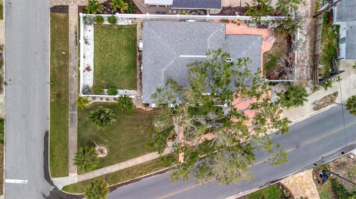 Image No.3-2 Bed Property for sale