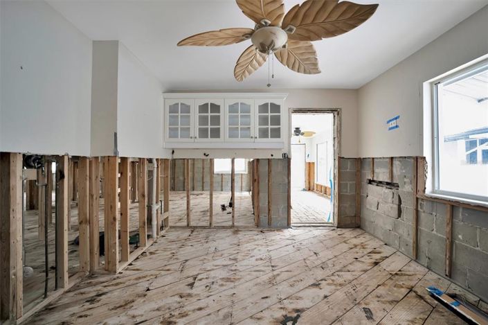 Image No.38-2 Bed Property for sale