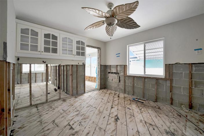 Image No.39-2 Bed Property for sale