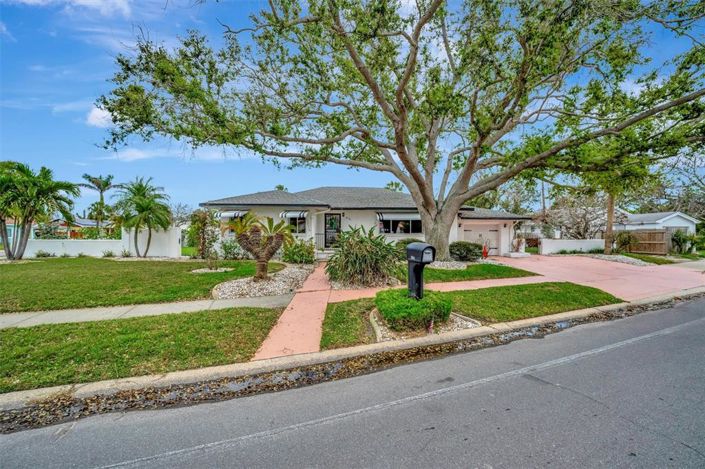 Image No.4-2 Bed Property for sale