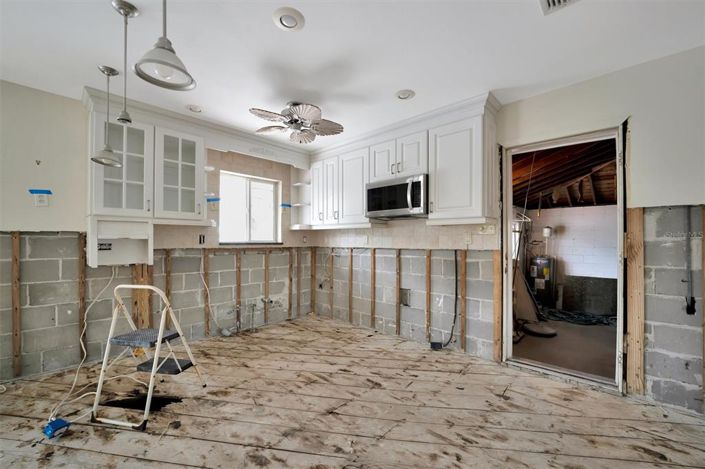 Image No.42-2 Bed Property for sale