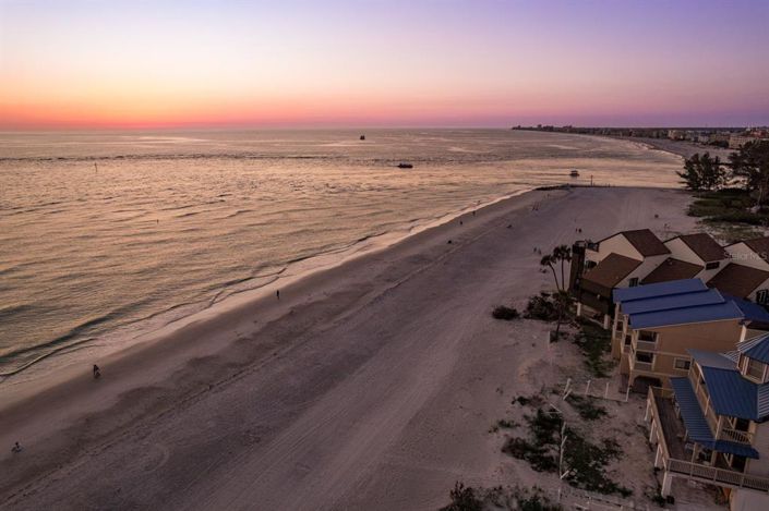 Image No.3-Maison de ville de 2 chambres à vendre à Treasure Island