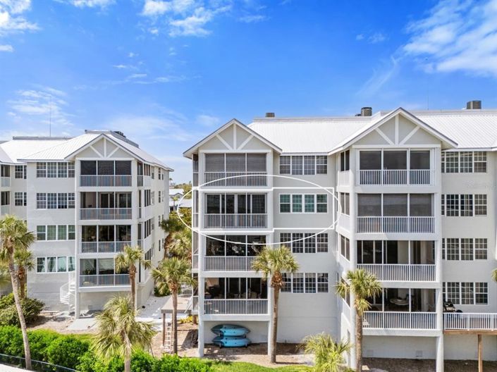 Image No.16-3 Bed Property for sale