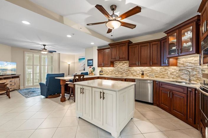 Image No.7-3 Bed Property for sale