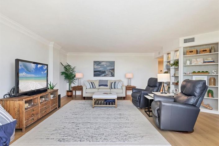 Image No.16-2 Bed Property for sale