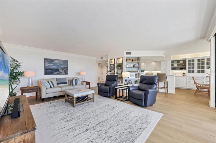 Image No.18-2 Bed Property for sale