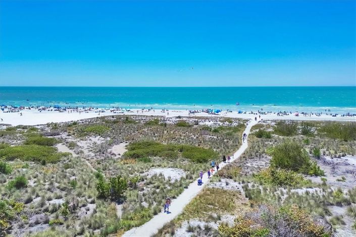 Image No.30-2 Bed Property for sale