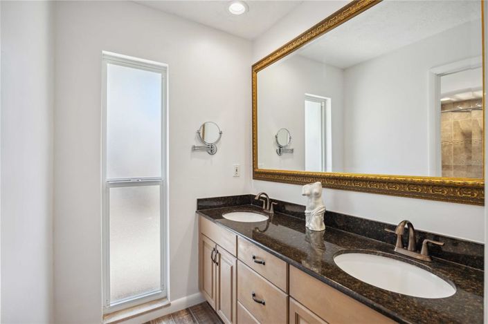 Image No.24-3 Bed Property for sale