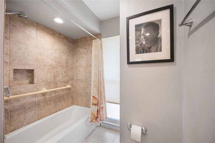 Image No.29-3 Bed Property for sale