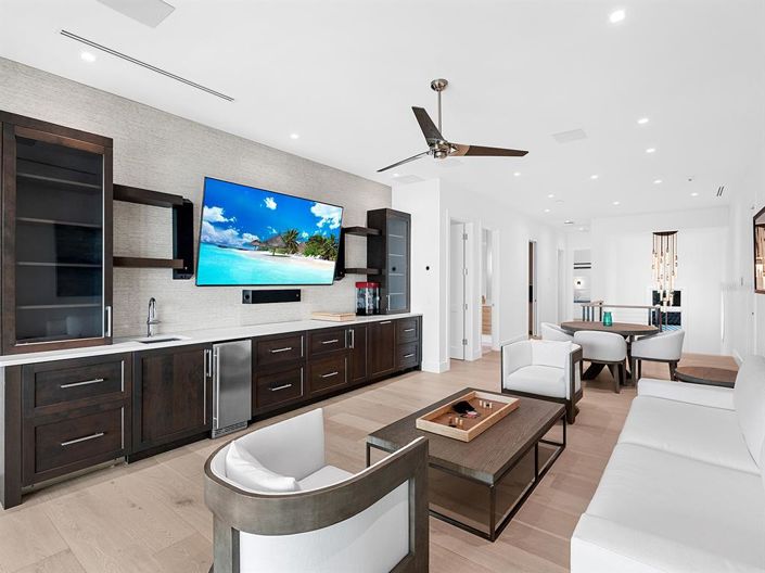 Image No.34-5 Bed Property for sale