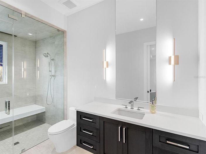 Image No.41-5 Bed Property for sale