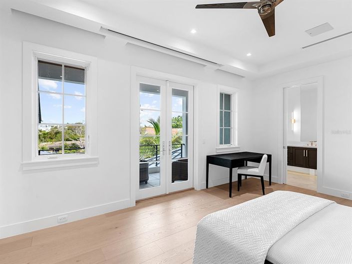 Image No.43-5 Bed Property for sale