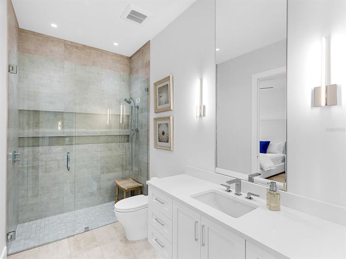 Image No.46-5 Bed Property for sale