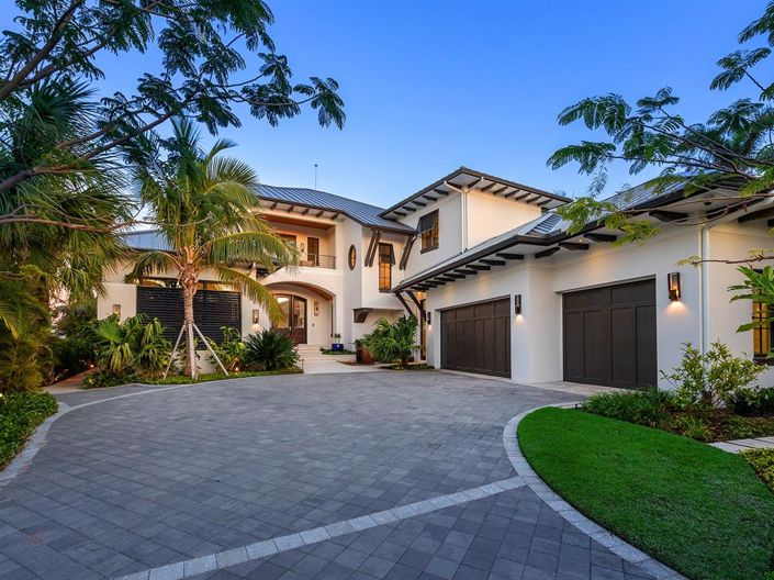 Image No.6-5 Bed Property for sale