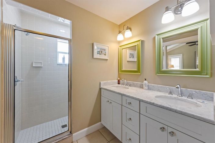 Image No.11-3 Bed Property for sale