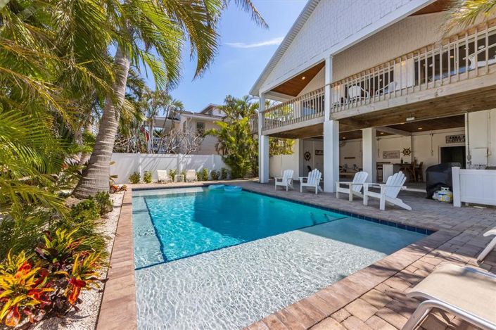 Image No.20-3 Bed Property for sale