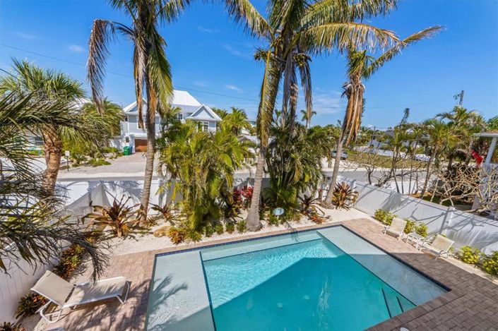 Image No.22-3 Bed Property for sale