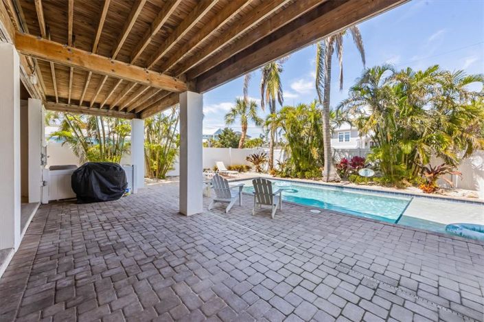 Image No.24-3 Bed Property for sale