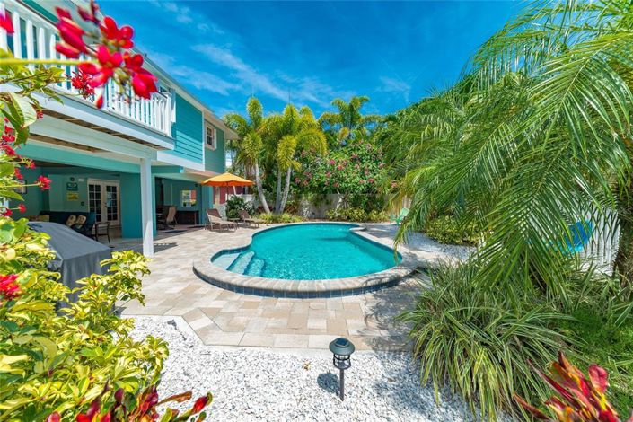 Image No.11-2 Bed Property for sale