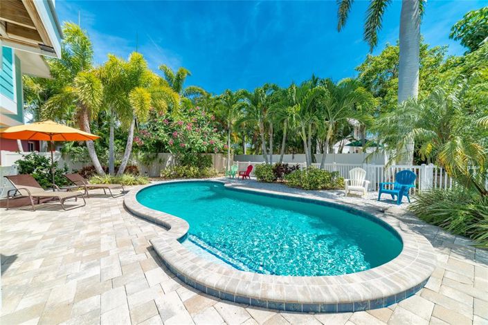 Image No.14-2 Bed Property for sale