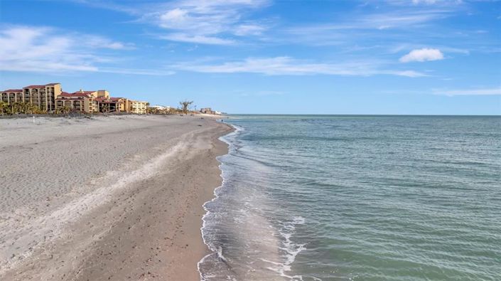 Image No.8-Propriété de 3 chambres à vendre à Sarasota