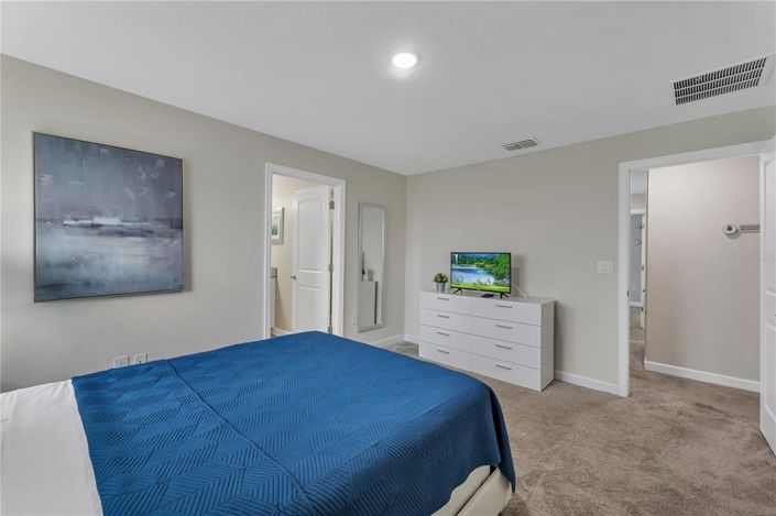 Image No.34-5 Bed Townhouse for sale