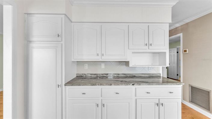 Image No.14-3 Bed Property for sale